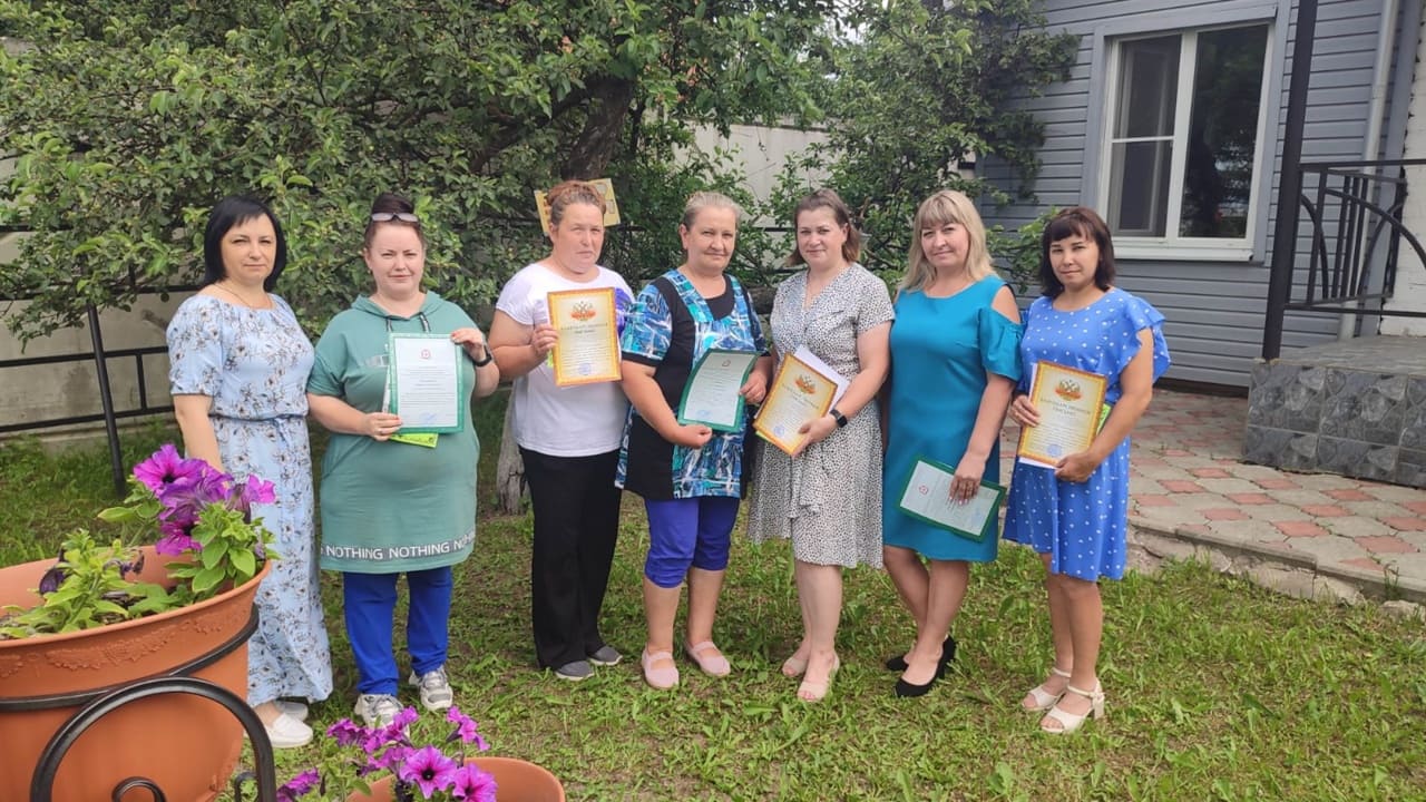 Наградили благодарственными письмами