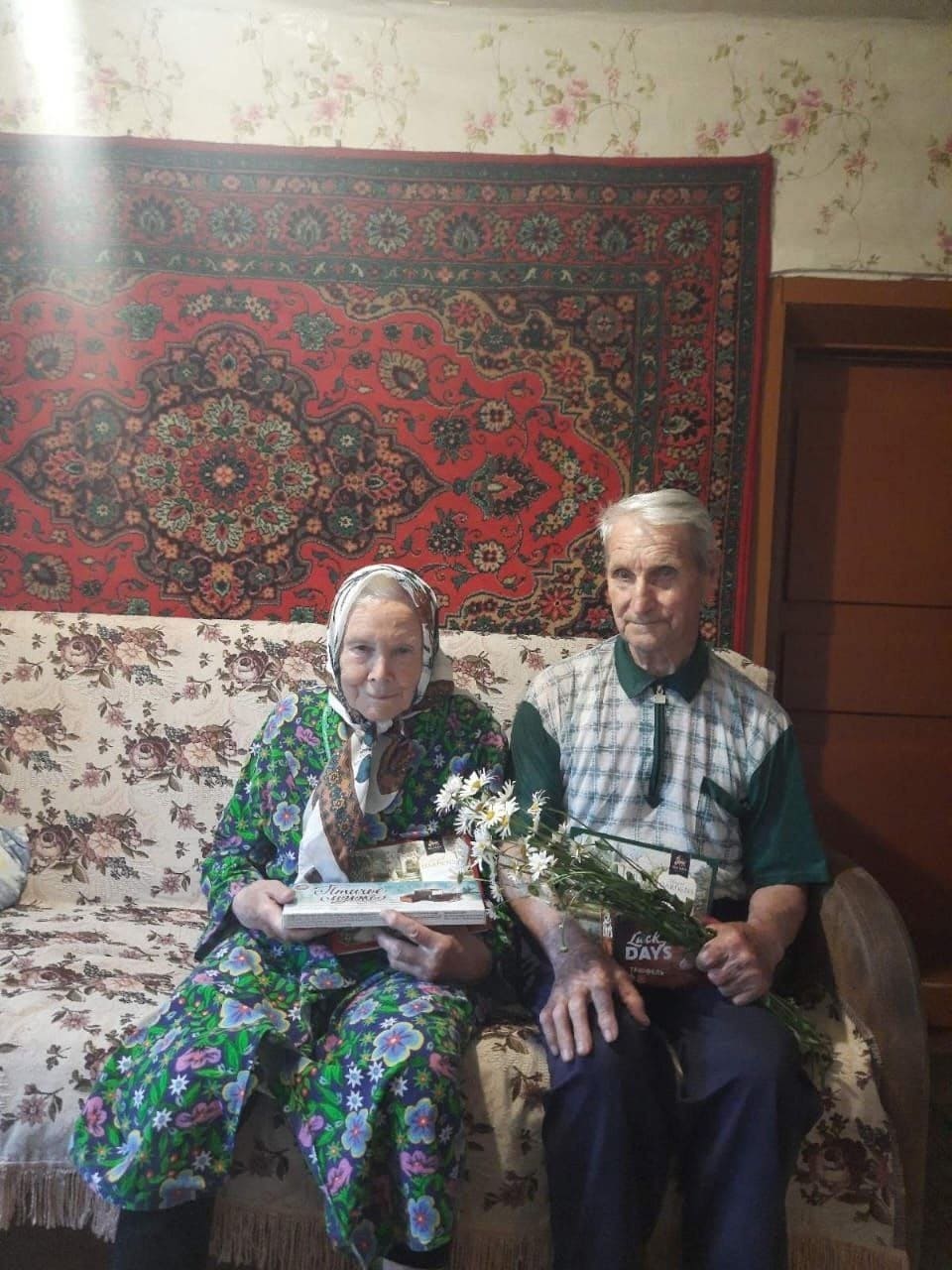 Поздравляем с 65-летием совместной жизни